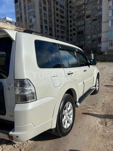 Mitsubishi Pajero 2012, 212,000 km - 3.5 л - Bakı