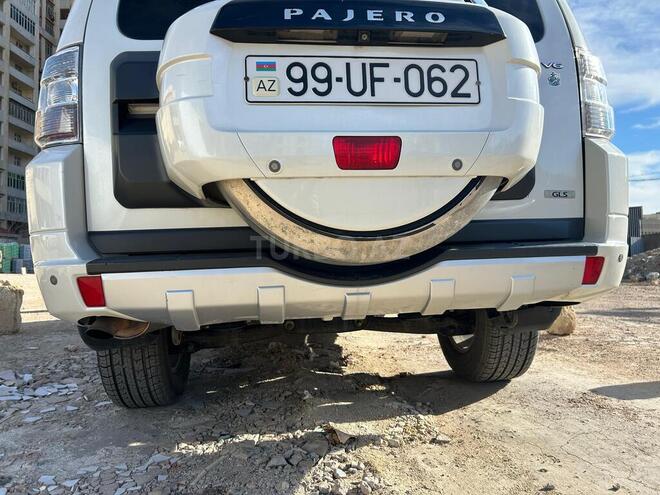 Mitsubishi Pajero 2012, 212,000 km - 3.5 л - Bakı