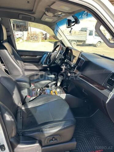 Mitsubishi Pajero 2012, 212,000 km - 3.5 л - Bakı