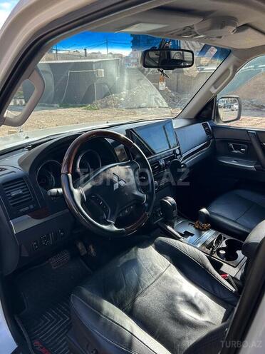 Mitsubishi Pajero 2012, 212,000 km - 3.5 л - Bakı