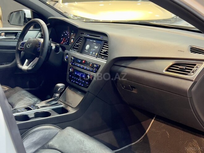 Hyundai Sonata-7