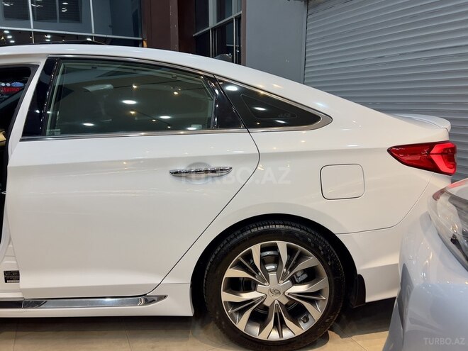Hyundai Sonata-19