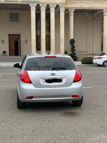 Kia Ceed 2007, 280,000 km - 1.4 l - Ucar