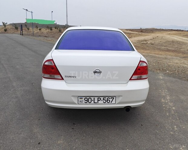 Nissan Sunny 2011, 470,000 km - 1.5 l - Naftalan