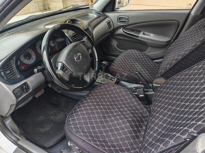 Nissan Sunny 2011, 470,000 km - 1.5 l - Naftalan