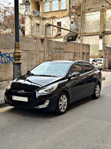Hyundai Accent 2011, 220,000 km - 1.6 l - Bakı