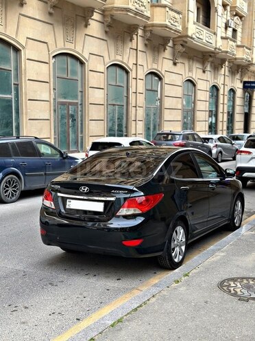 Hyundai Accent 2011, 220,000 km - 1.6 l - Bakı
