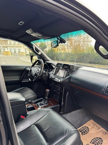 Toyota Land Cruiser Prado 2011, 176,500 km - 4.0 l - Bakı
