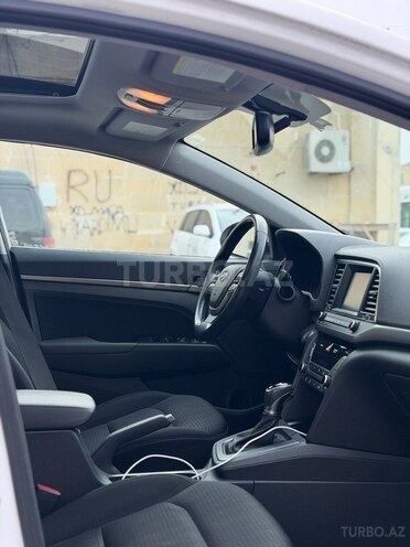 Hyundai Elantra 2017, 57,000 km - 2.0 l - Bakı