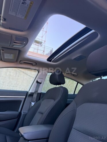 Hyundai Elantra 2017, 57,000 km - 2.0 l - Bakı