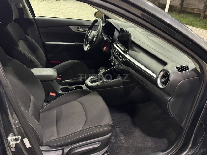 Kia Forte-12