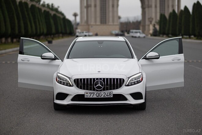 Mercedes C 300 2019, 82,000 km - 2.0 l - Gəncə