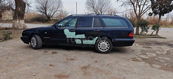 Mercedes E 240 1998, 350,000 km - 2.4 l - Salyan