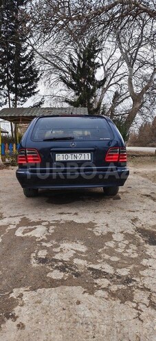 Mercedes E 240 1998, 350,000 km - 2.4 l - Salyan