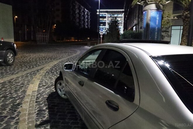 Mercedes C 200 2000, 333,000 km - 2.0 л - Bakı