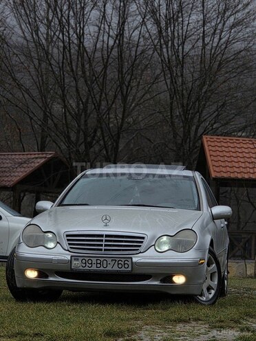 Mercedes C 240 2001, 417,000 km - 2.6 l - Sumqayıt