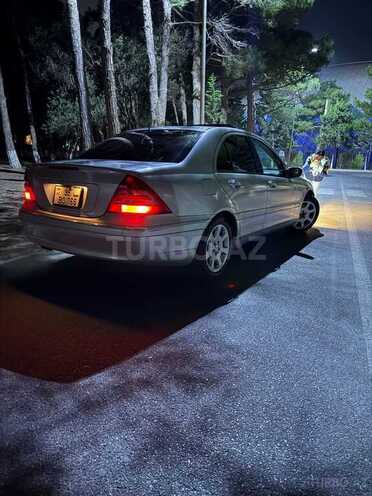 Mercedes C 240 2001, 417,000 km - 2.6 l - Sumqayıt