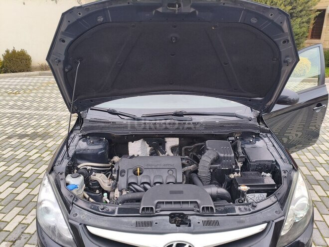 Hyundai i30 2010, 294,000 km - 1.4 l - Bakı
