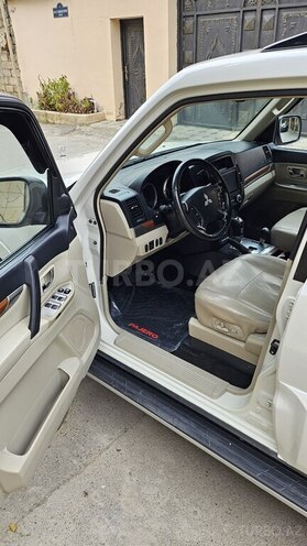Mitsubishi Pajero 2008, 159,240 km - 3.0 л - Bakı