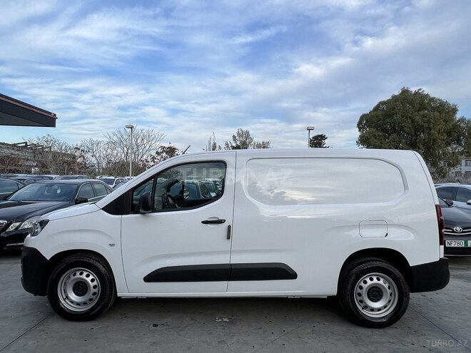 Citroen Berlingo VU-6
