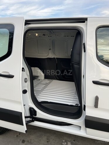 Citroen Berlingo VU-11