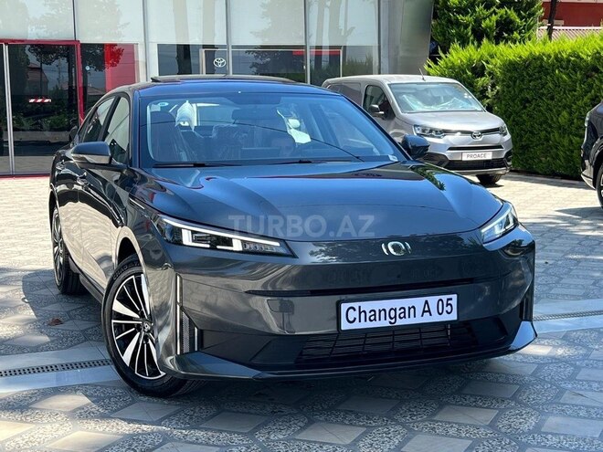 Changan Qiyuan A05-3