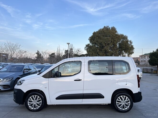 Citroen Berlingo VU-8