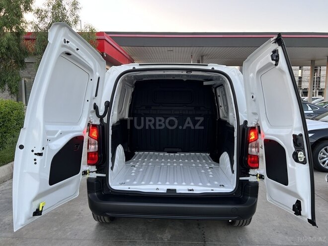 Citroen Berlingo VU-9