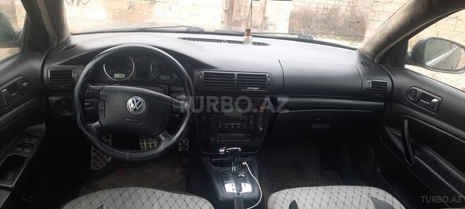 Volkswagen Passat 2001, 243,851 km - 2.8 l - Bakı