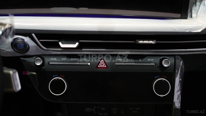 Hyundai Sonata-14