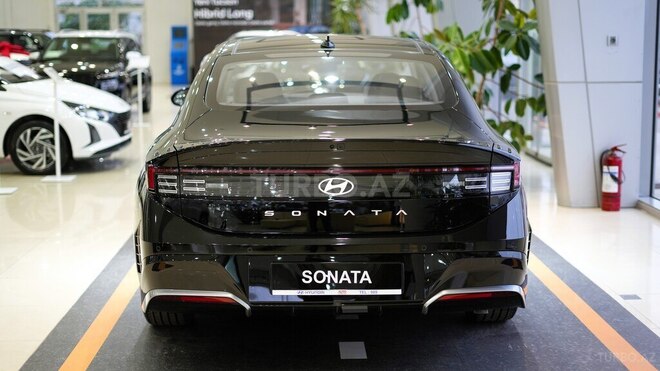 Hyundai Sonata-5