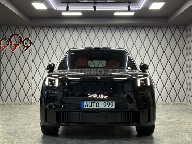 Lynk & Co 900-1