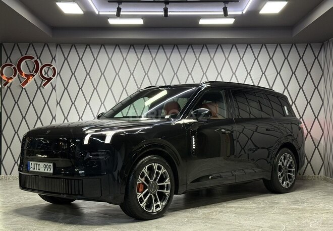 Lynk & Co 900-2