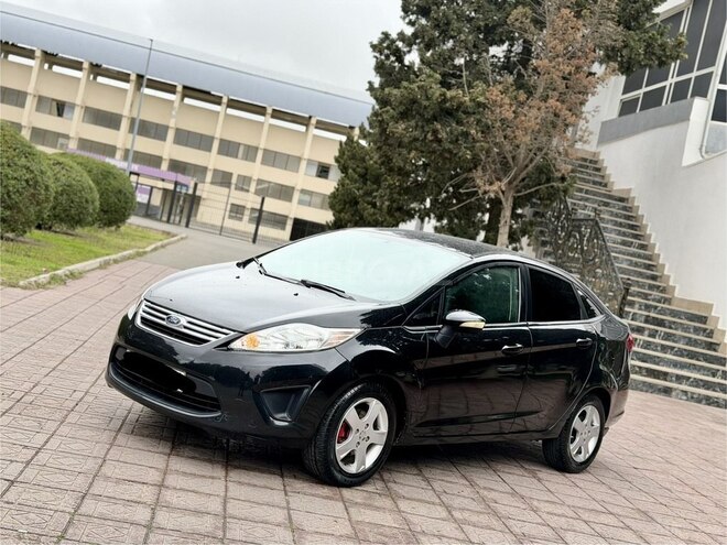 Ford Fiesta 2013, 198,774 km - 1.6 l - Sumqayıt