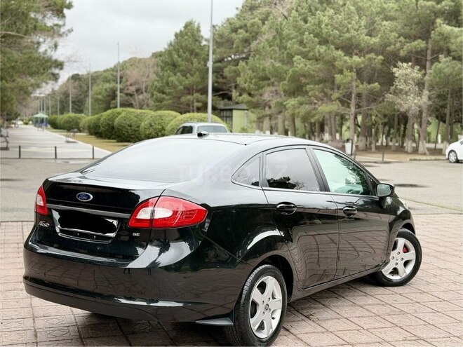 Ford Fiesta 2013, 198,774 km - 1.6 l - Sumqayıt