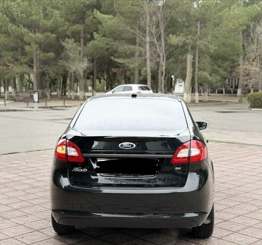 Ford Fiesta 2013, 198,774 km - 1.6 l - Sumqayıt
