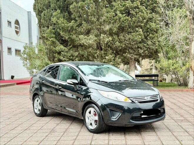 Ford Fiesta 2013, 198,774 km - 1.6 l - Sumqayıt