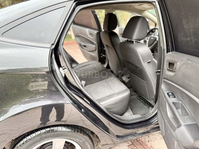 Ford Fiesta 2013, 198,774 km - 1.6 l - Sumqayıt