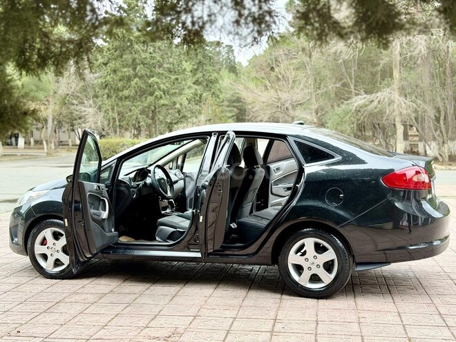 Ford Fiesta 2013, 198,774 km - 1.6 l - Sumqayıt