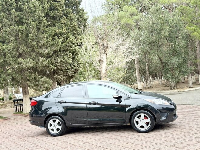 Ford Fiesta 2013, 198,774 km - 1.6 l - Sumqayıt