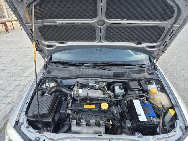 Opel Astra 2002, 303,850 km - 1.6 l - Qazax