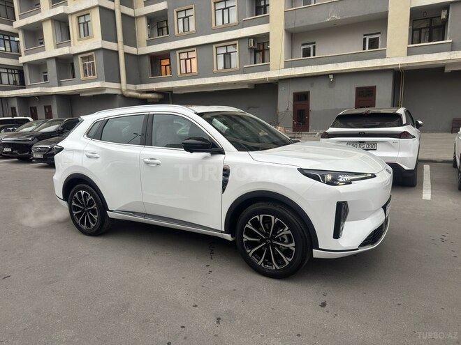 Changan Qiyuan Q05-3