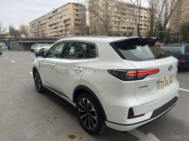 Changan Qiyuan Q05-6