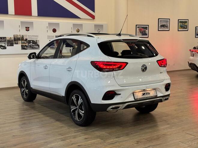 MG ZS-4