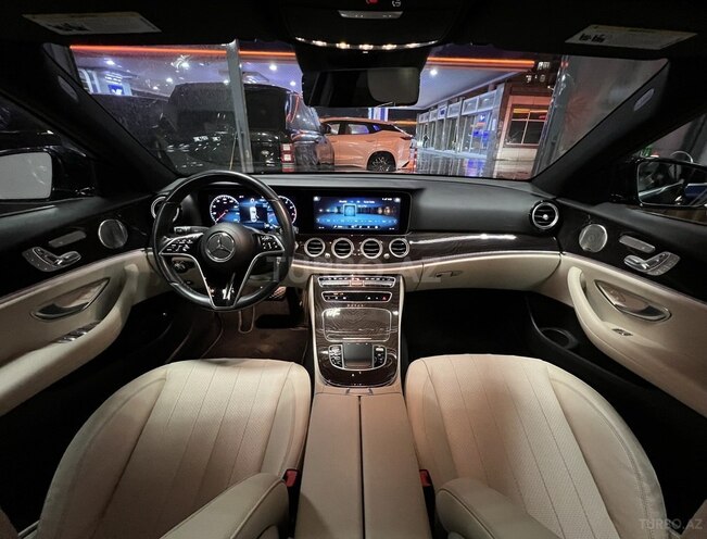 Mercedes E 350-12