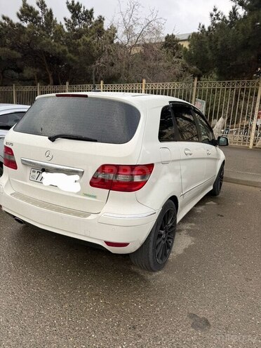 Mercedes B 180 2008, 155,600 km - 1.7 l - Bakı
