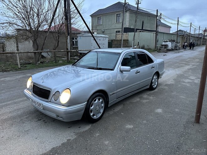 Mercedes E 320 1996, 295,000 km - 3.2 l - Bakı