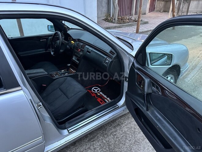 Mercedes E 320 1996, 295,000 km - 3.2 l - Bakı