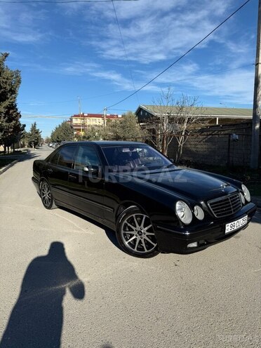Mercedes E 280 2000, 376,000 km - 2.8 л - Bakı