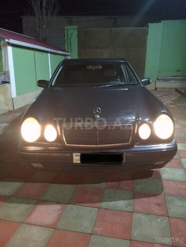 Mercedes E 240 1999, 345,000 km - 2.4 l - Bakı